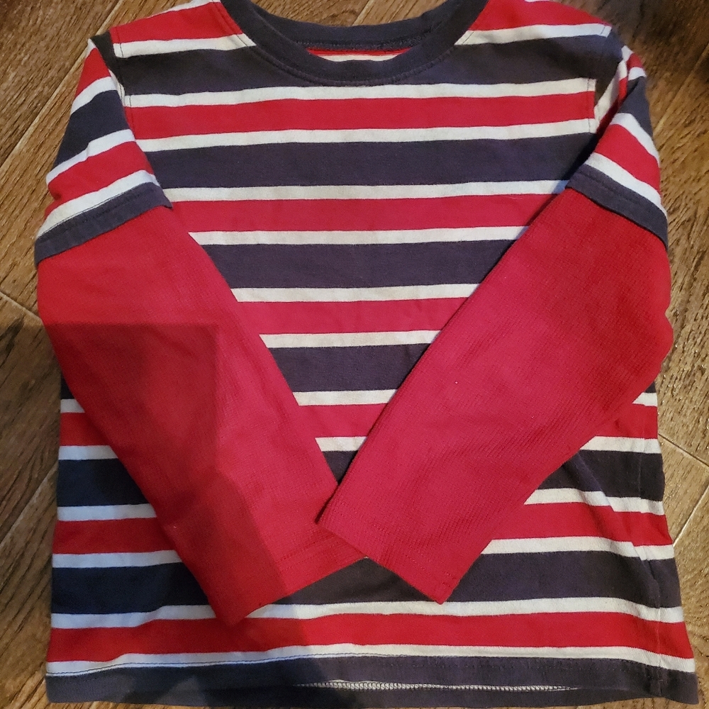 2 long sleeve bot shirts size 7